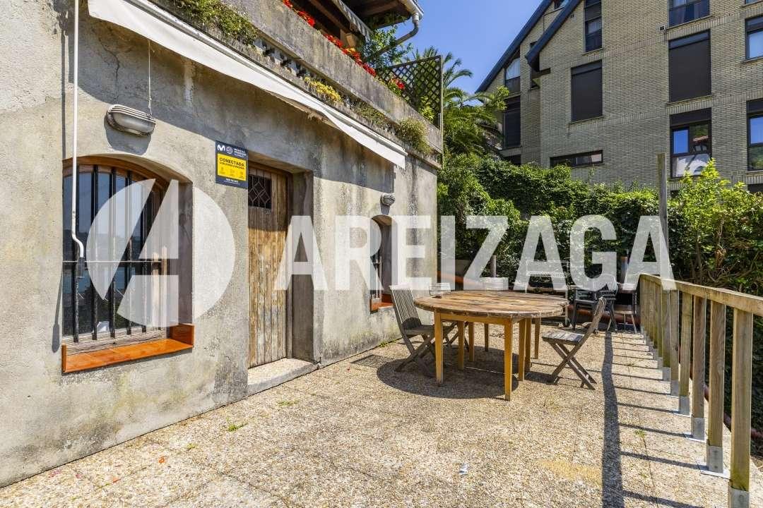 Villa for Sale in San Sebastián