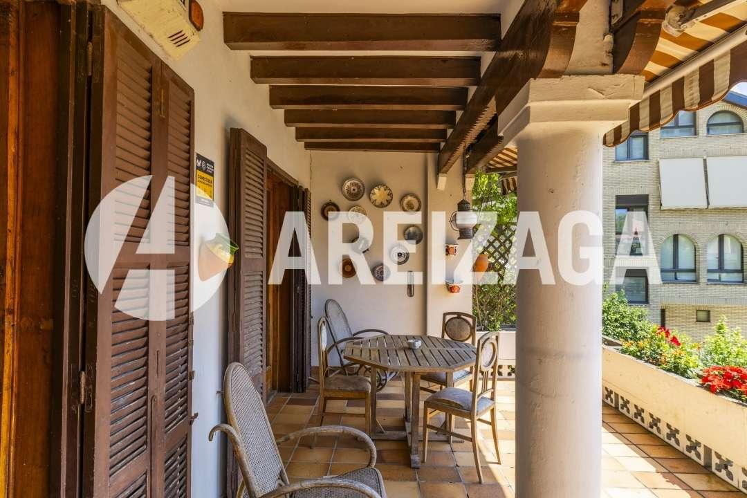 Villa for Sale in San Sebastián