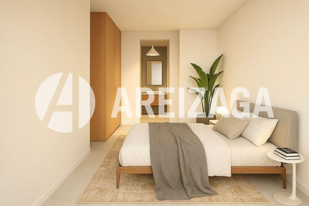 Flat for Sale in San Sebastián