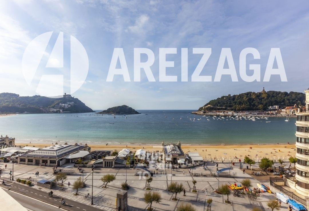 Flat for Sale in San Sebastián