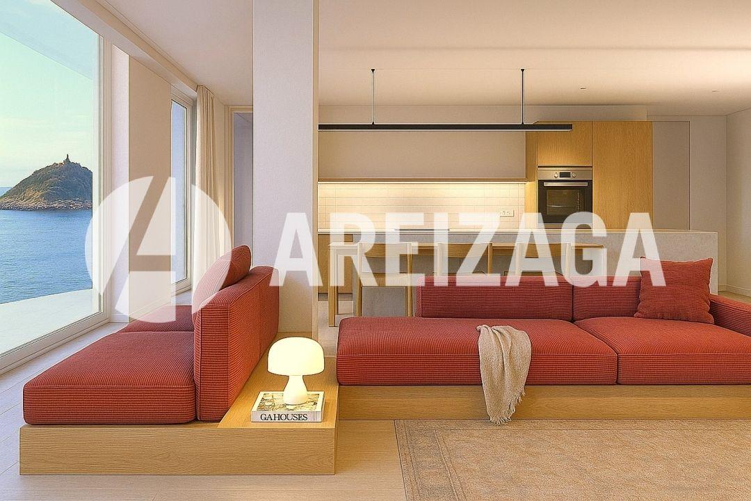 Flat for Sale in San Sebastián