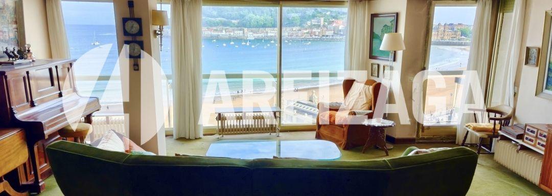 Flat for Sale in San Sebastián