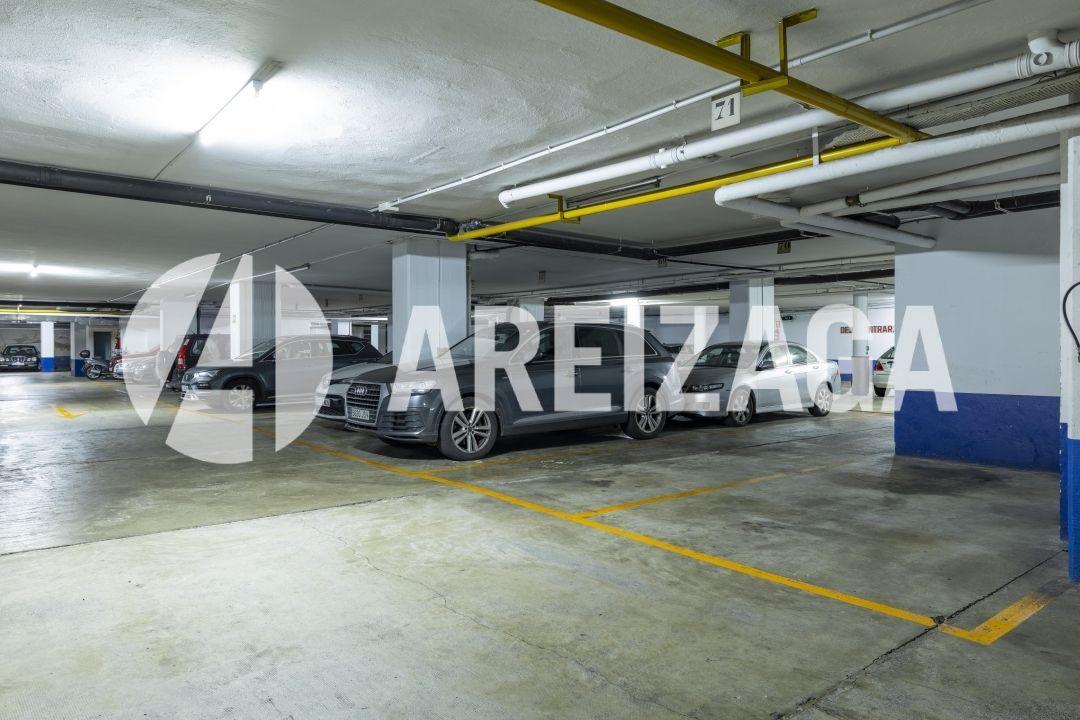Flat for Sale in San Sebastián
