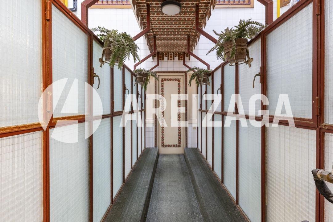 Flat for Sale in San Sebastián