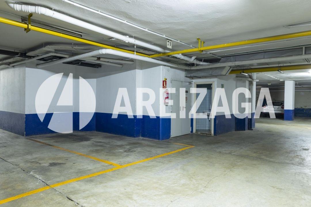 Flat for Sale in San Sebastián