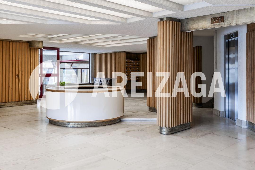 Flat for Sale in San Sebastián