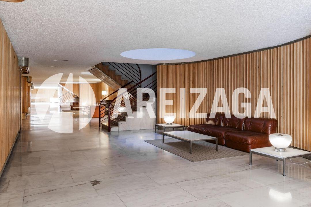 Flat for Sale in San Sebastián