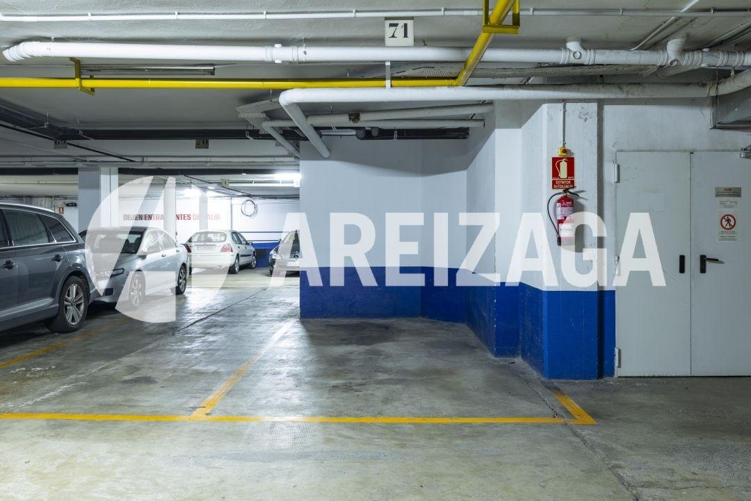 Flat for Sale in San Sebastián