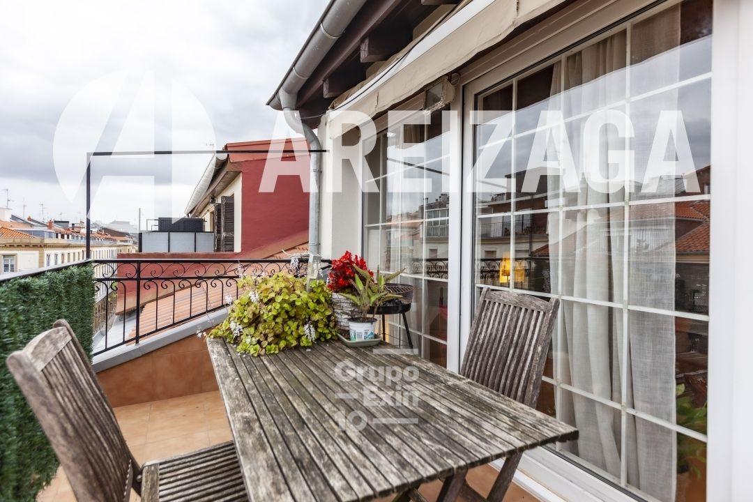 Flat for Sale in San Sebastián