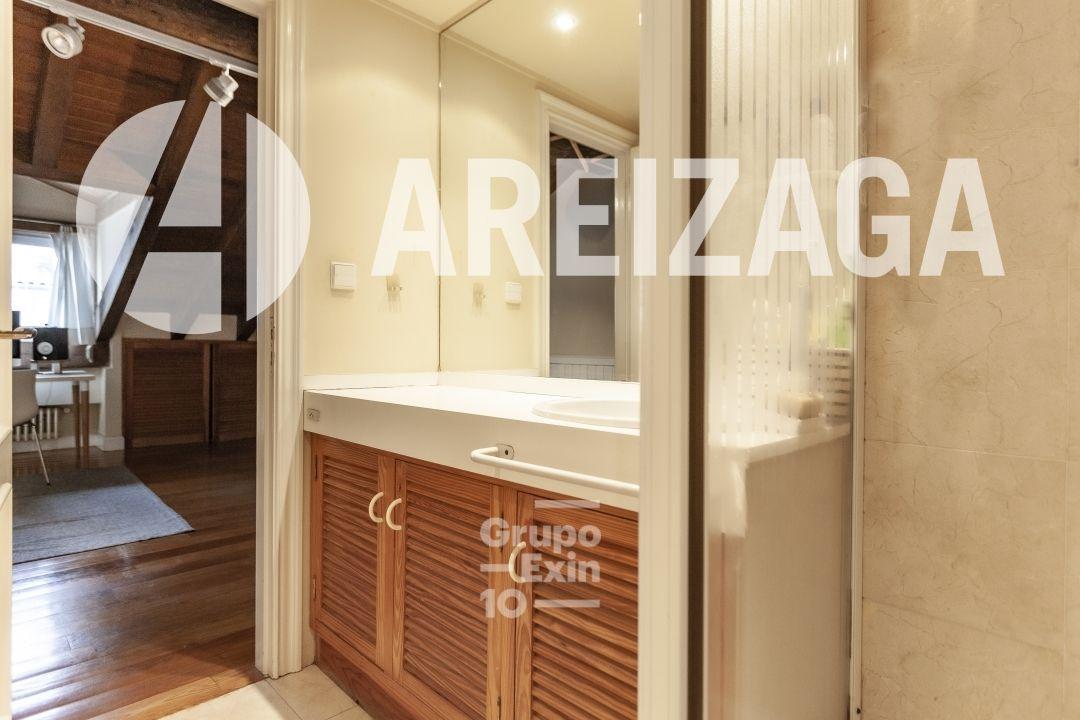 Flat for Sale in San Sebastián
