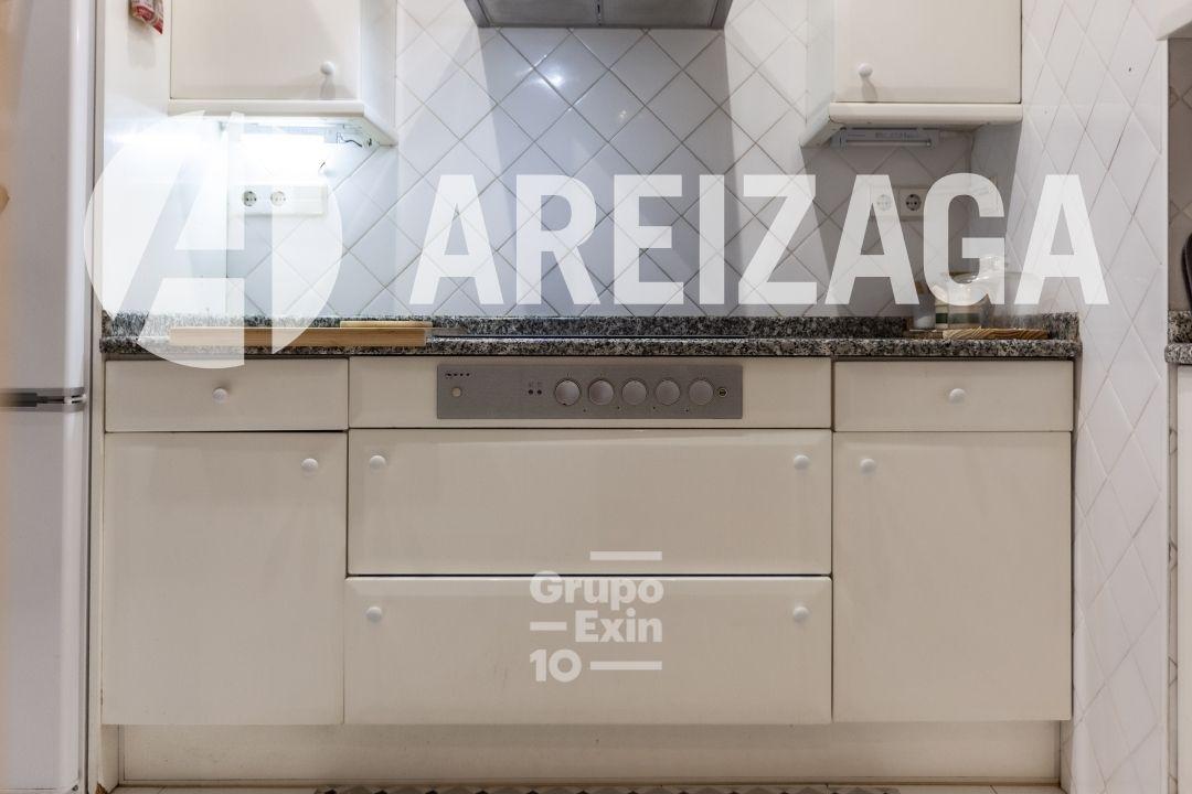 Flat for Sale in San Sebastián