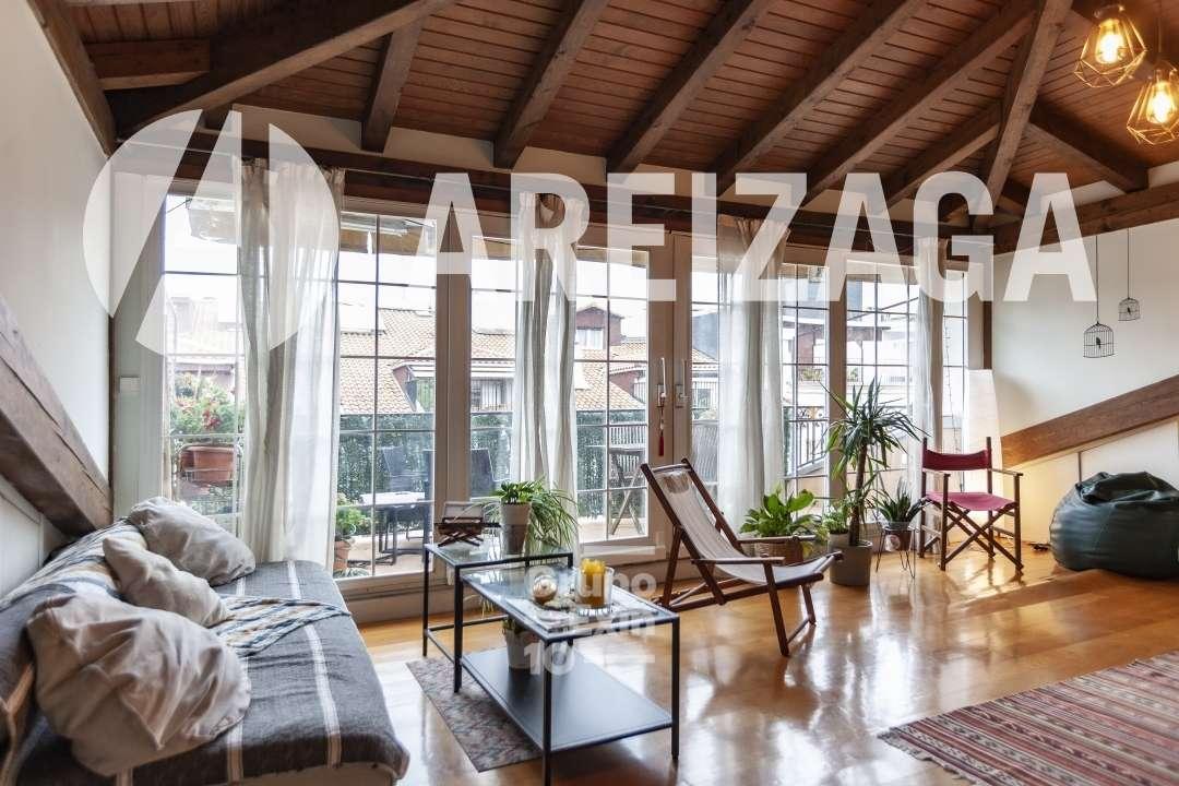 Flat for Sale in San Sebastián