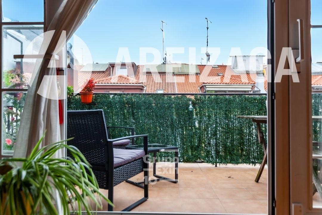 Flat for Sale in San Sebastián