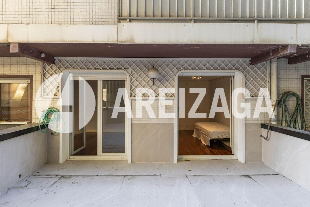Flat for Sale in San Sebastián