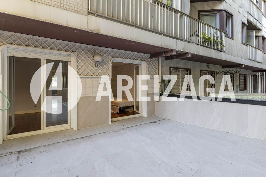 Flat for Sale in San Sebastián