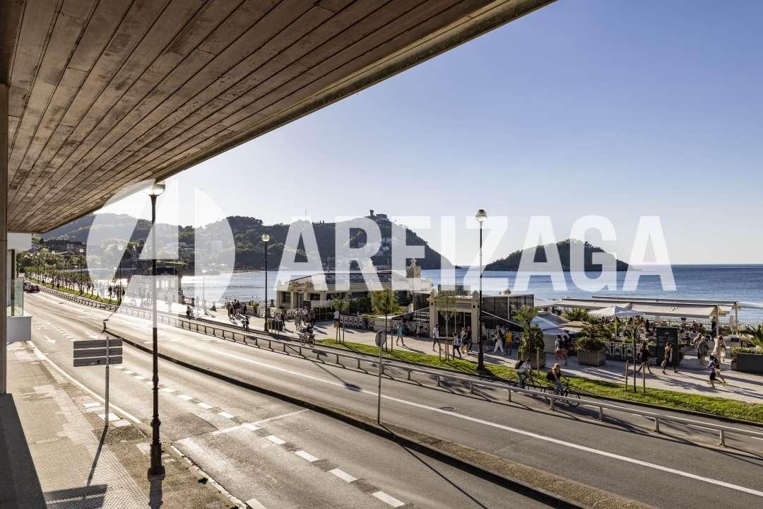 Flat for Sale in San Sebastián
