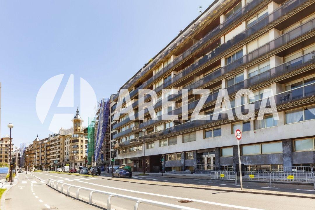 Flat for Sale in San Sebastián
