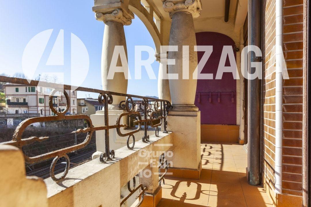 Flat for Sale in San Sebastián
