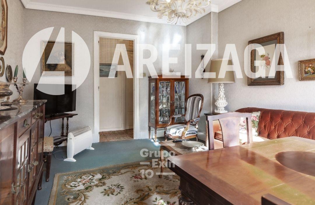 Flat for Sale in San Sebastián