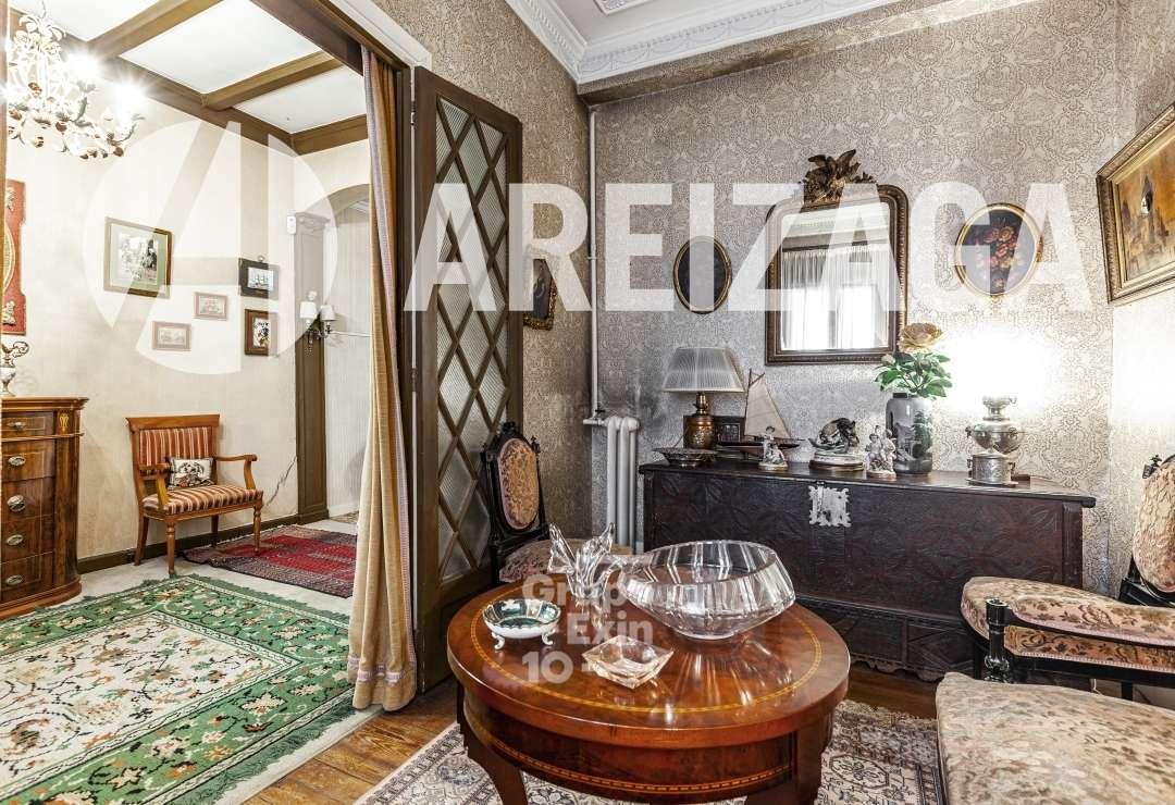 Flat for Sale in San Sebastián
