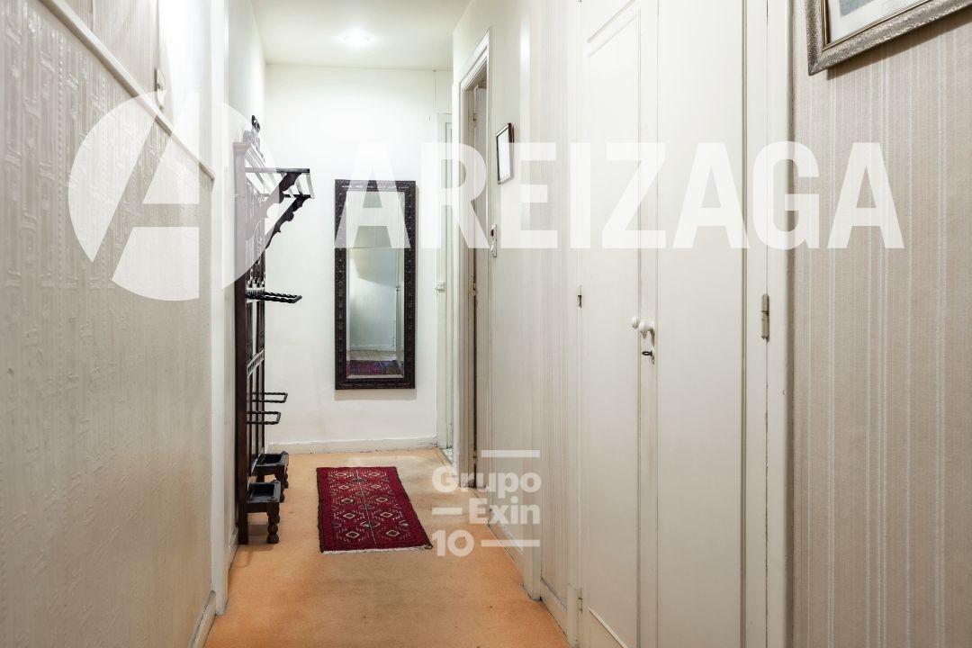 Flat for Sale in San Sebastián