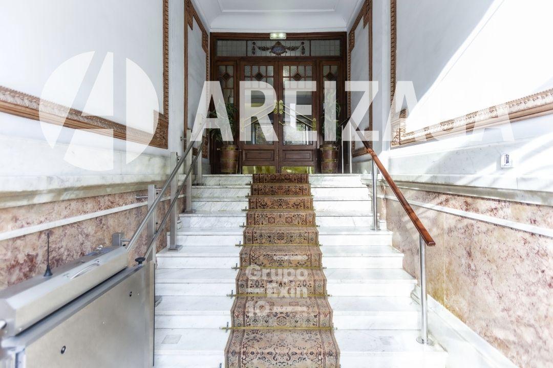 Flat for Sale in San Sebastián