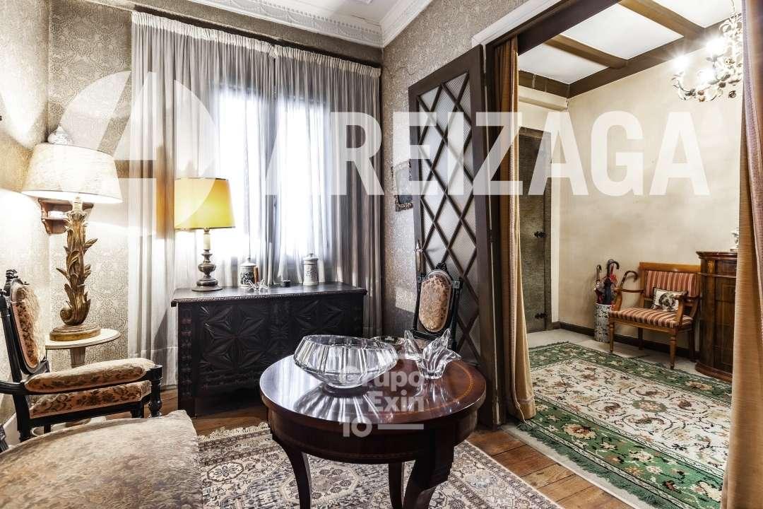 Flat for Sale in San Sebastián