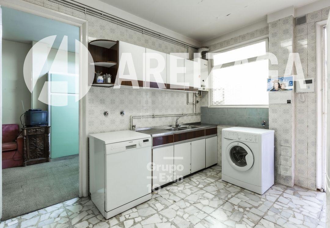 Flat for Sale in San Sebastián
