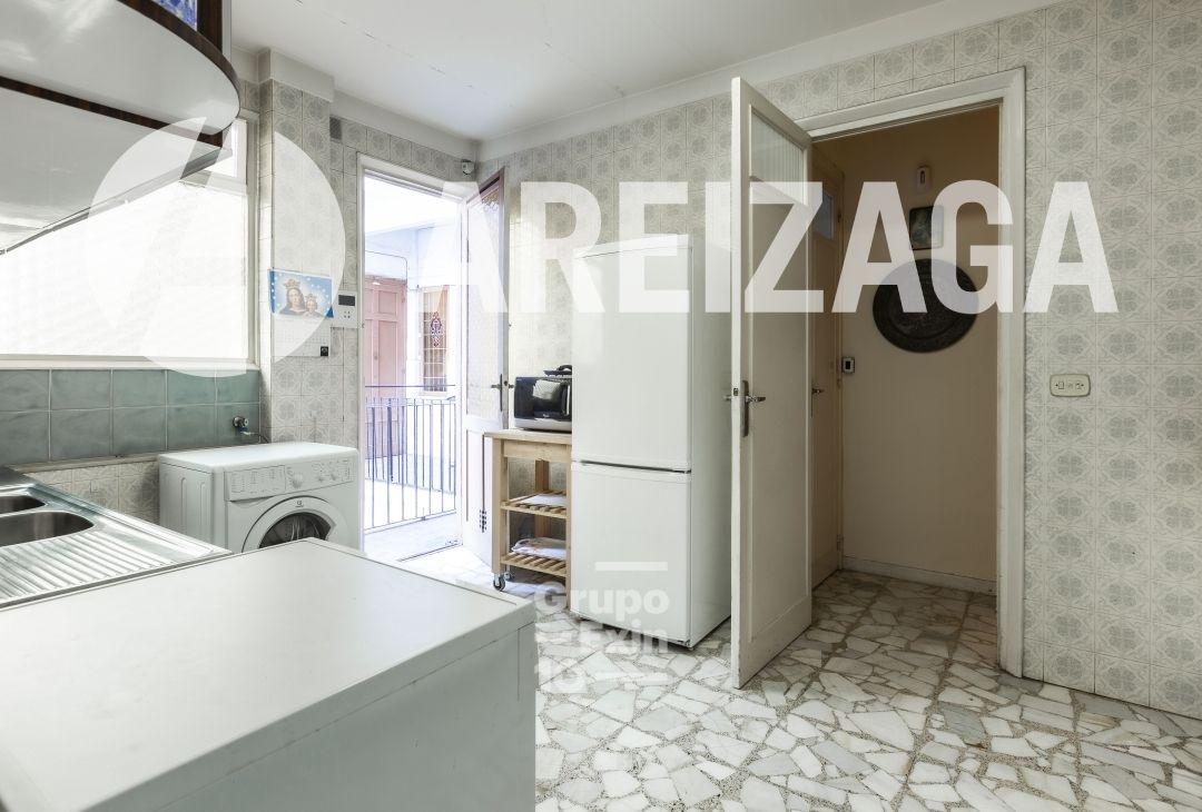 Flat for Sale in San Sebastián