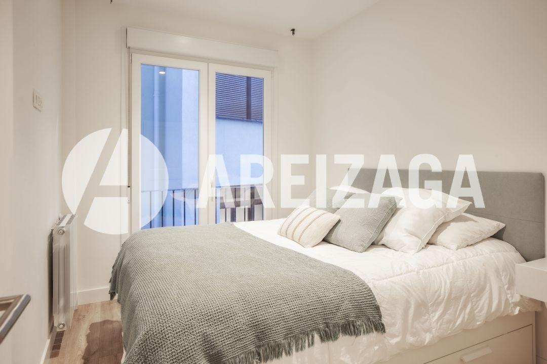 Flat for Sale in San Sebastián
