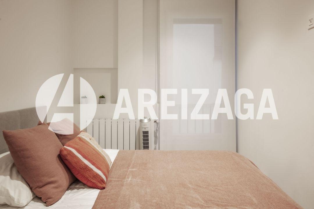 Flat for Sale in San Sebastián