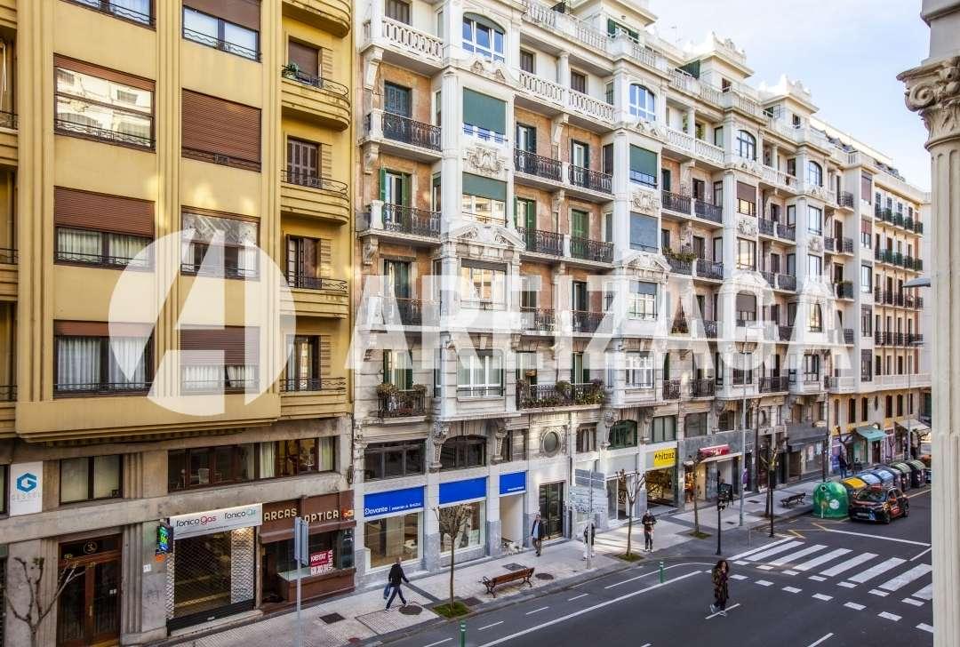 Flat for Sale in San Sebastián