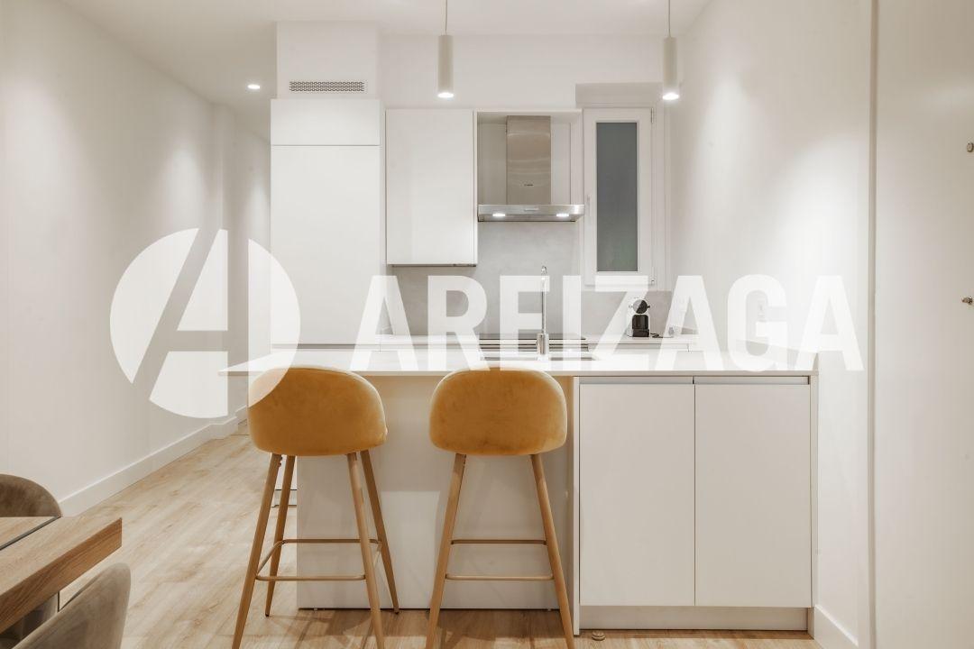 Flat for Sale in San Sebastián