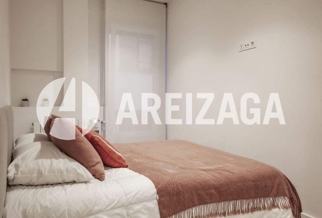 Flat for Sale in San Sebastián