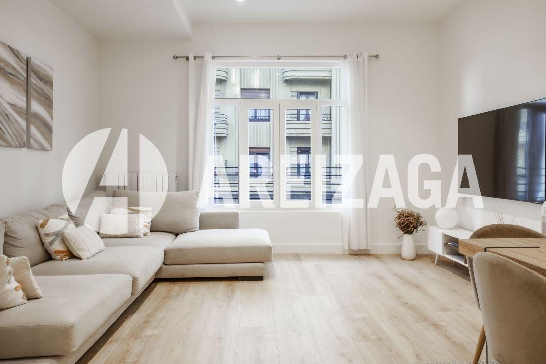 Flat for Sale in San Sebastián