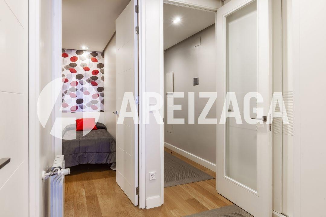 Flat for Sale in San Sebastián