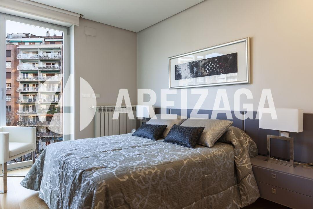 Flat for Sale in San Sebastián
