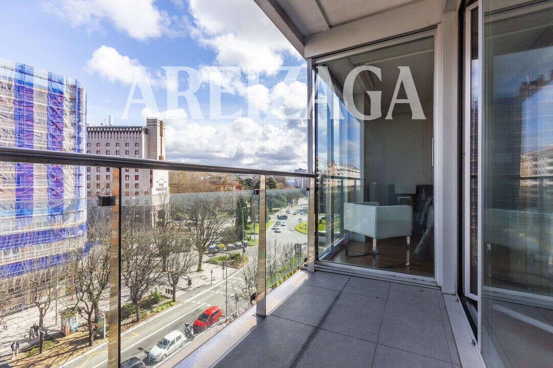 Flat for Sale in San Sebastián