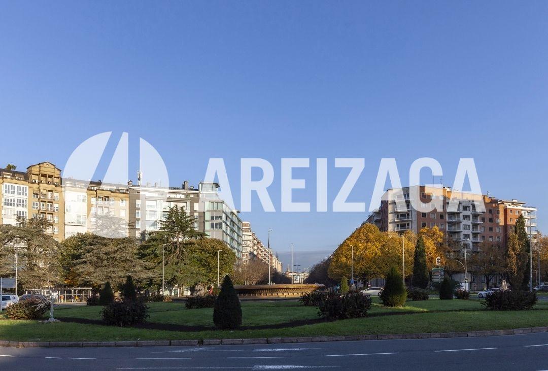 Flat for Sale in San Sebastián