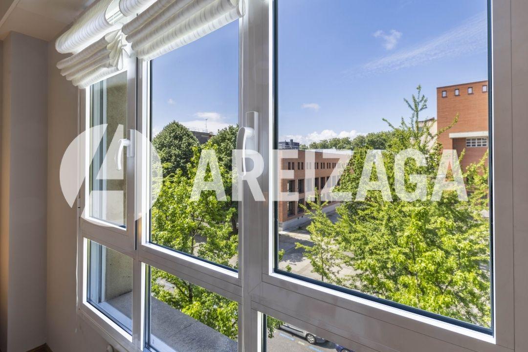 Flat for Sale in San Sebastián