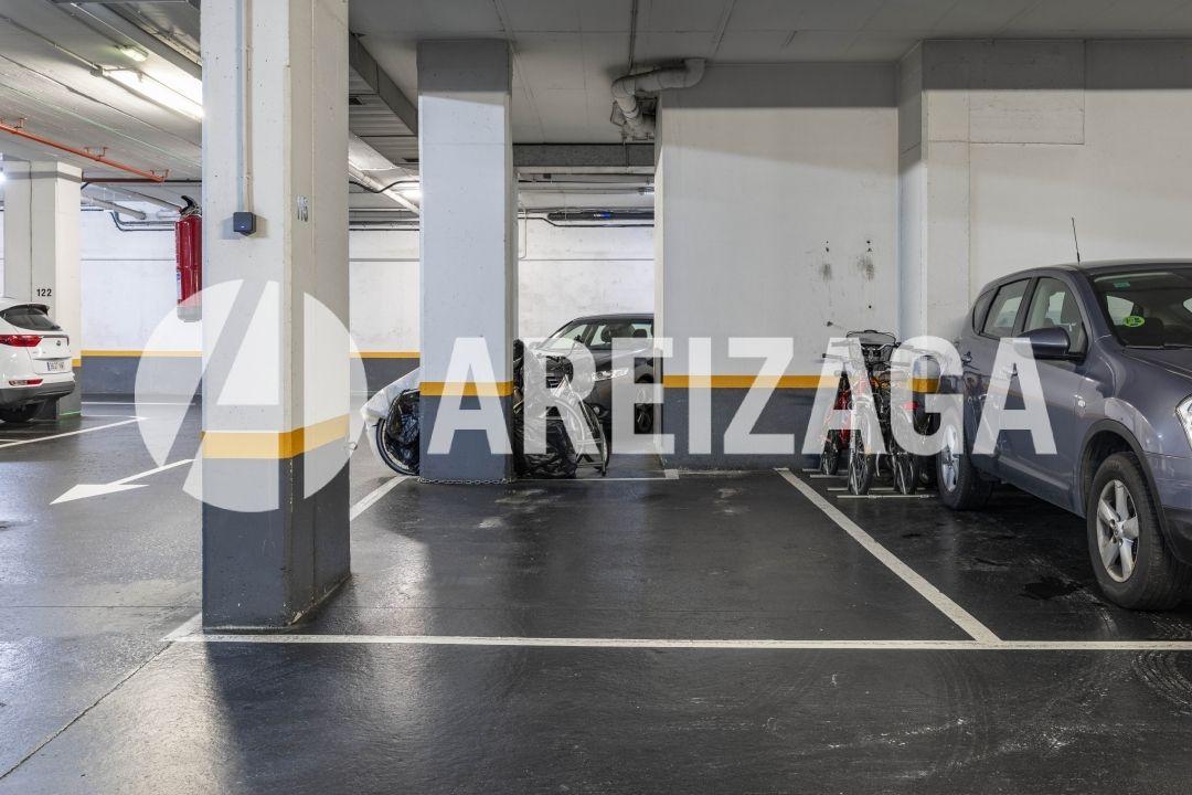 Flat for Sale in San Sebastián