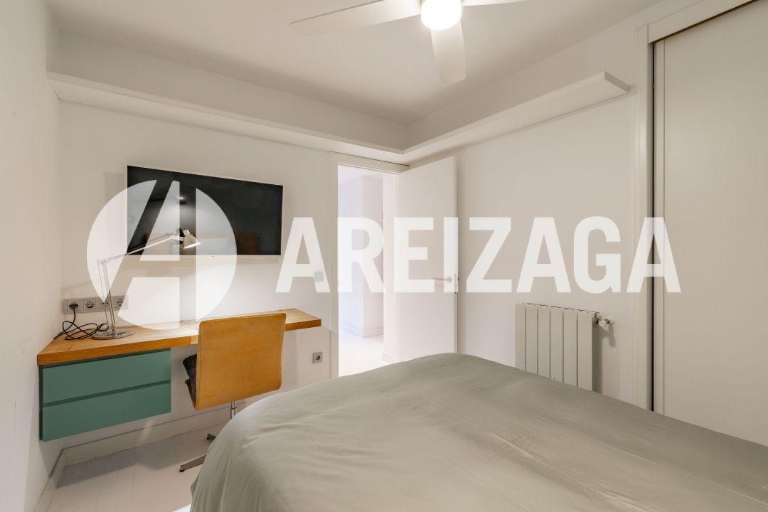 Flat for Sale in San Sebastián