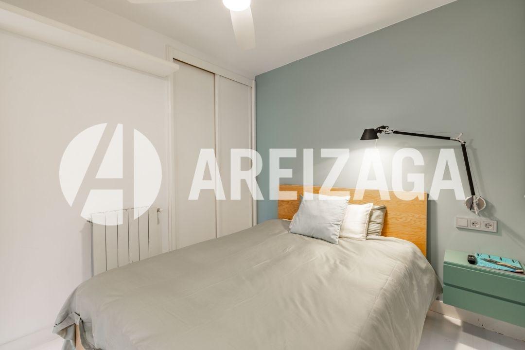 Flat for Sale in San Sebastián
