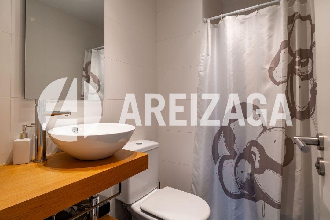 Flat for Sale in San Sebastián