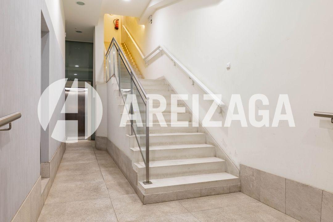 Flat for Sale in San Sebastián