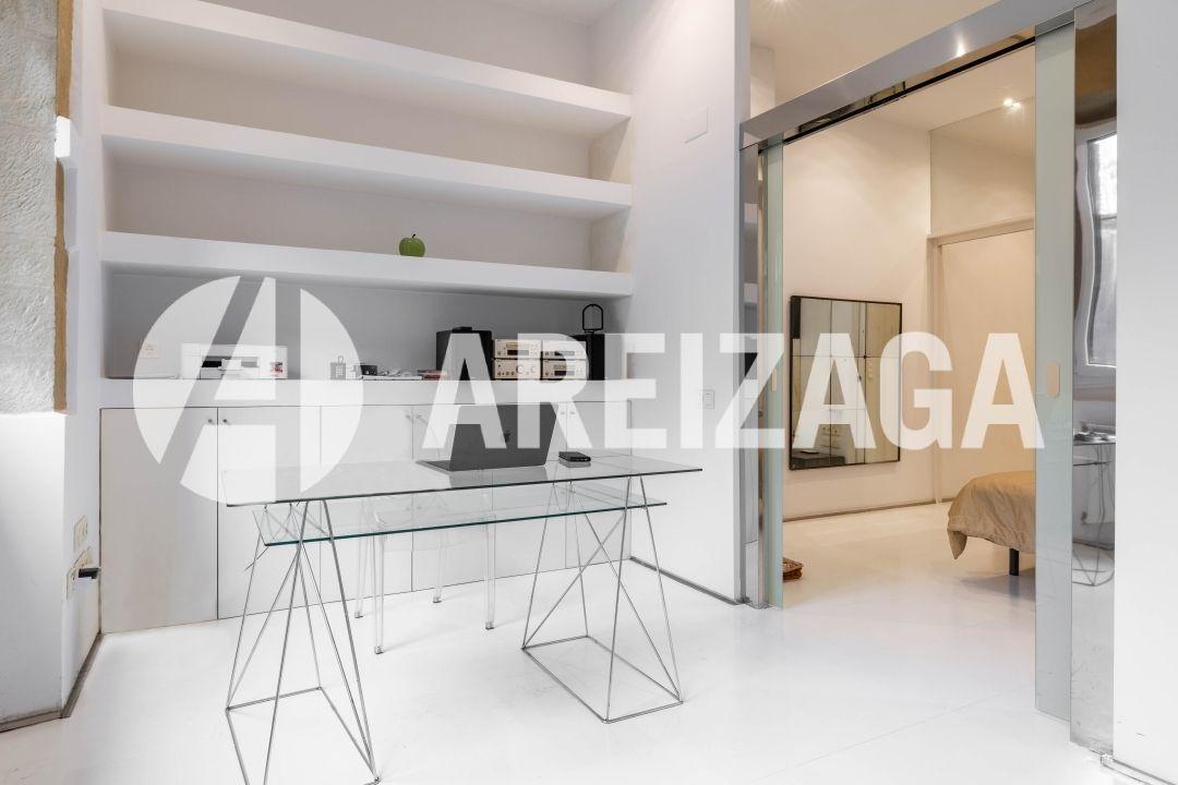 Flat for Sale in San Sebastián