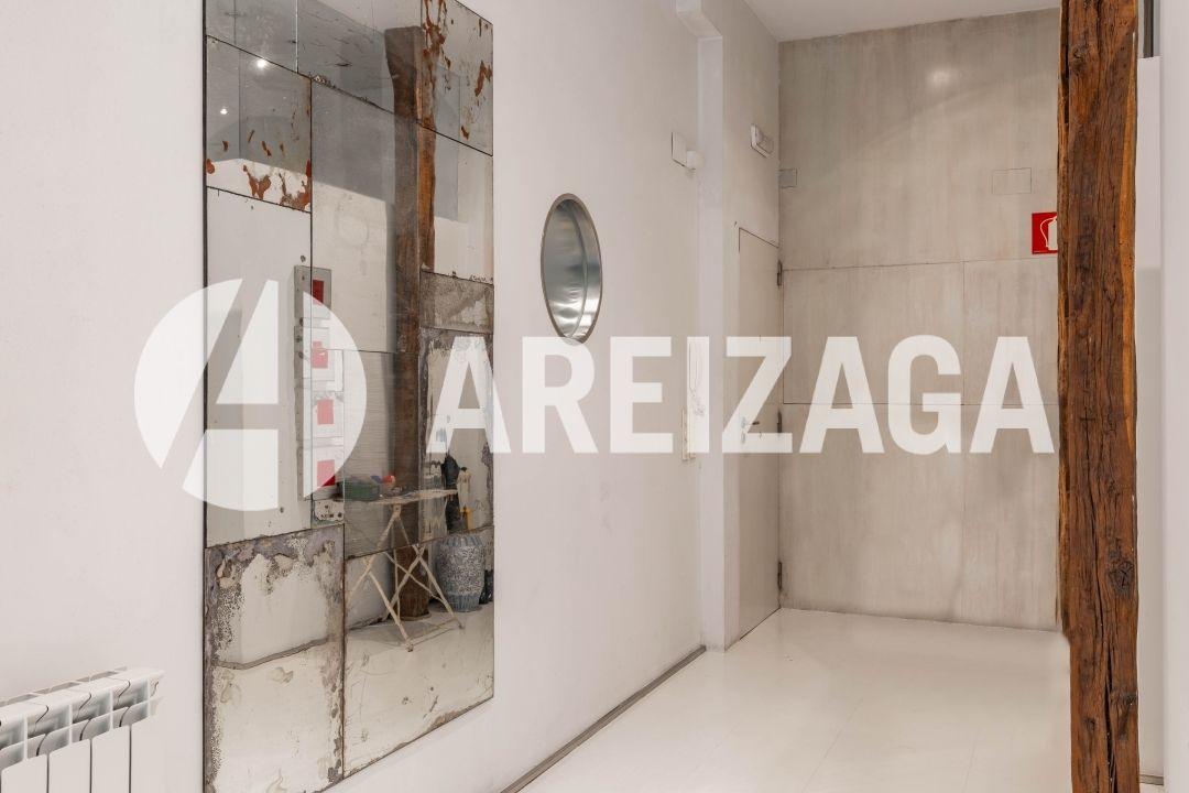 Flat for Sale in San Sebastián