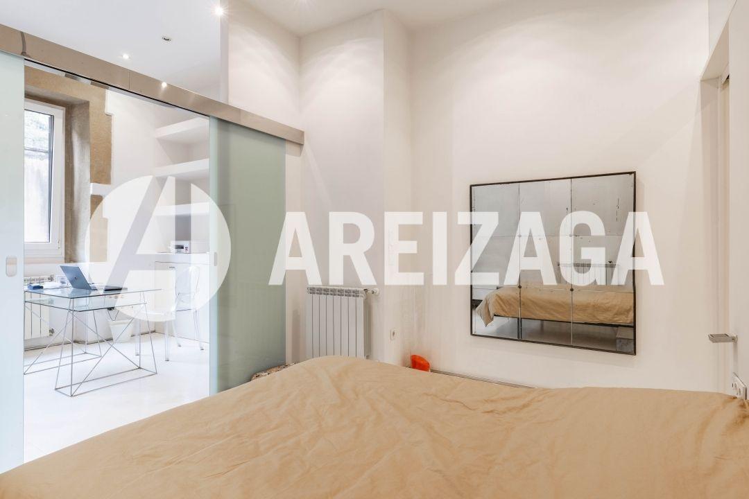 Flat for Sale in San Sebastián