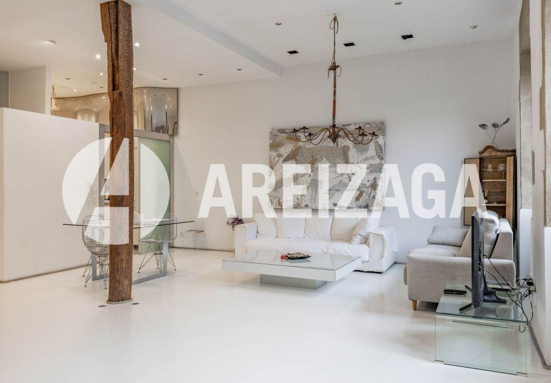 Flat for Sale in San Sebastián