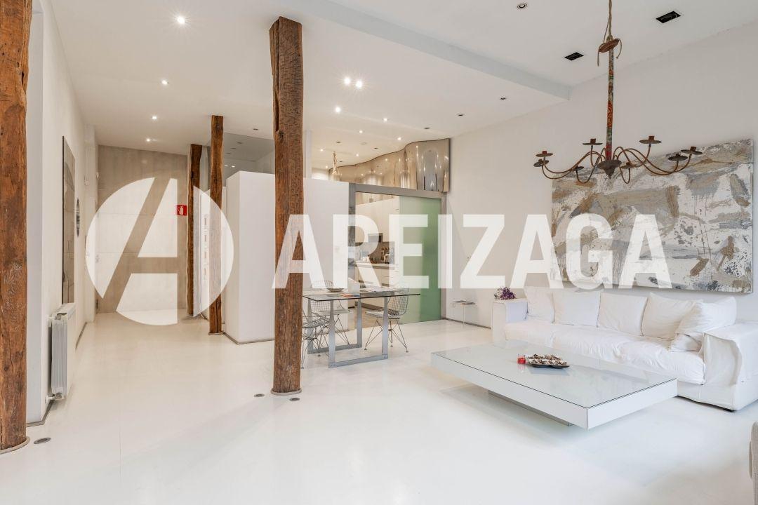 Flat for Sale in San Sebastián